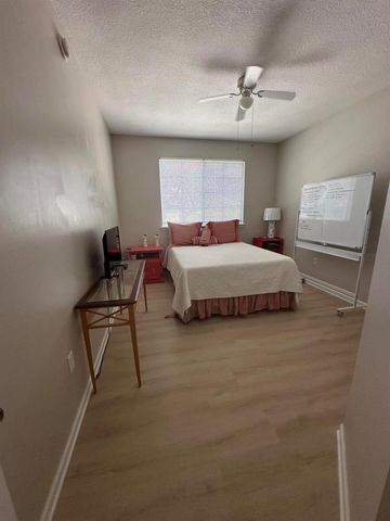 9825 Baywinds Drive 1302, West Palm Beach, FL 33411