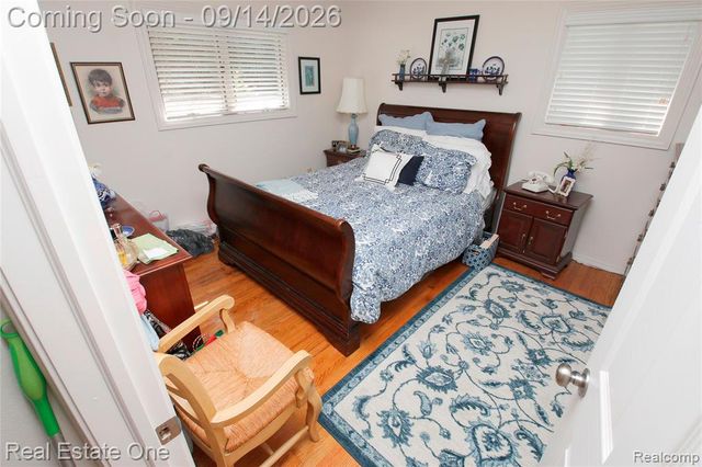 6039 Walker Drive, Troy, MI 48085