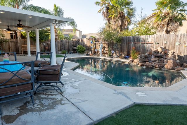 5201 Bora Ct, Salida, CA 95368