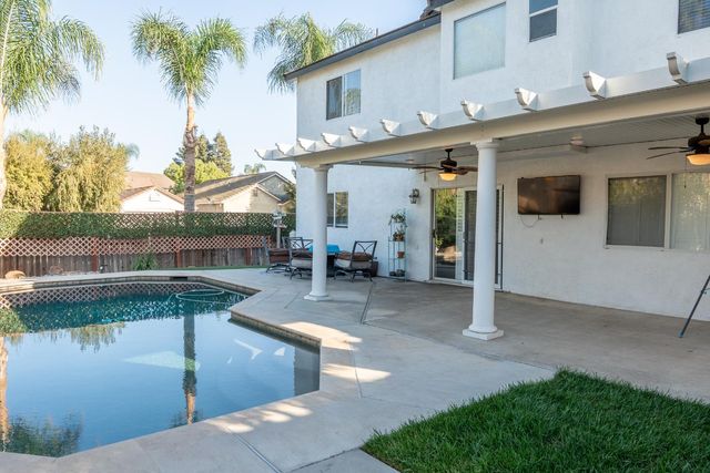 5201 Bora Ct, Salida, CA 95368