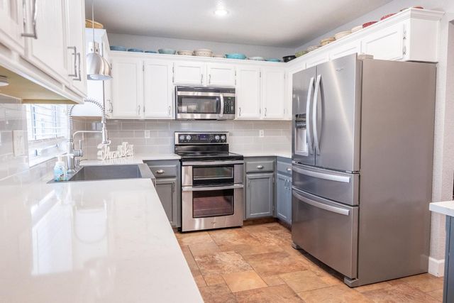 5201 Bora Ct, Salida, CA 95368