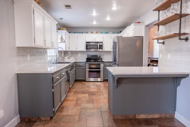 5201 Bora Ct, Salida, CA 95368