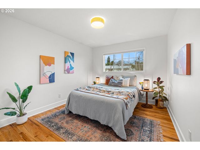 1744 Ne 153RD Pl, Portland, OR 97230