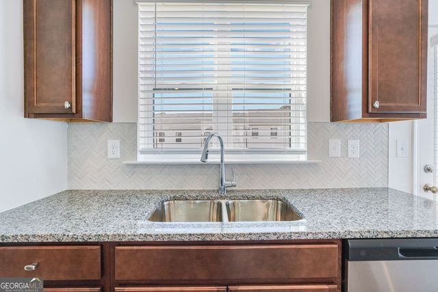 522 Provence Gate Lane, Lawrenceville, GA 30044