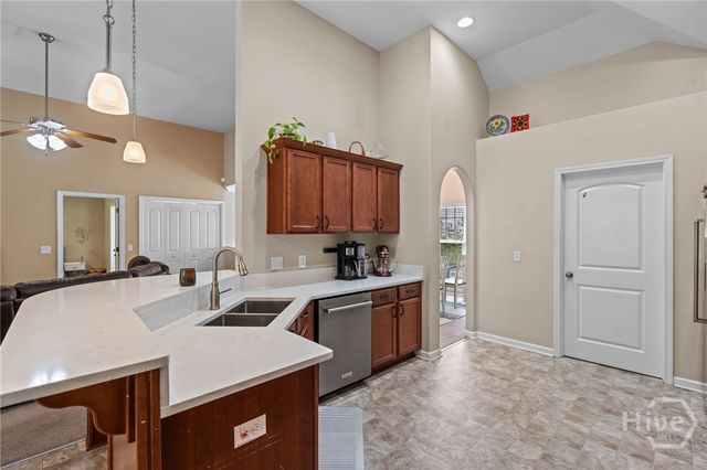 197 Parker Lane, Richmond Hill, GA 31324