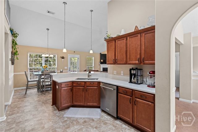 197 Parker Lane, Richmond Hill, GA 31324