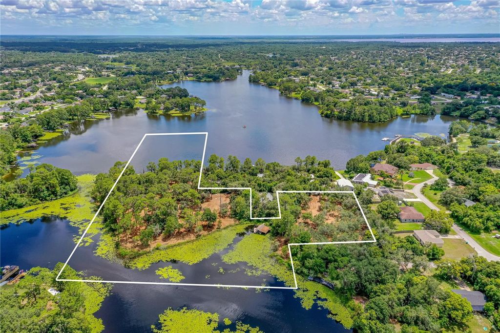 Image 18 of property listing at TWIN OAK STREET, Deltona, FL 32725