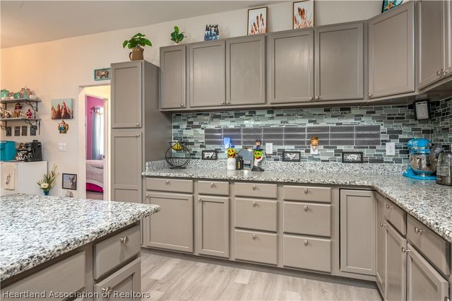 182 Woodstork Way, Frostproof, FL 33843