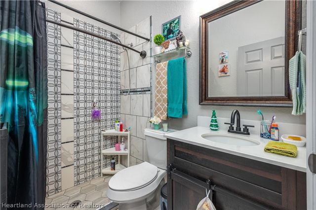 182 Woodstork Way, Frostproof, FL 33843