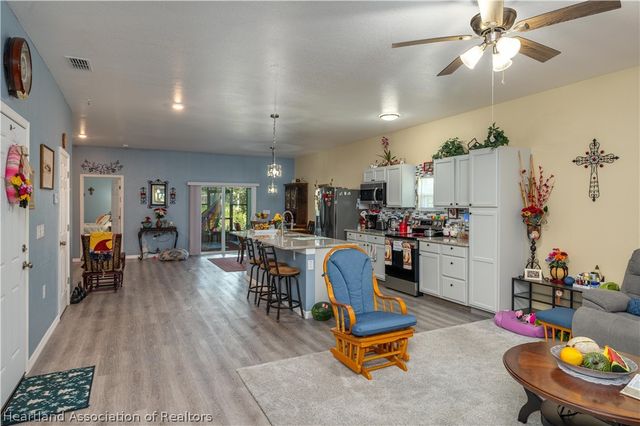 182 Woodstork Way, Frostproof, FL 33843