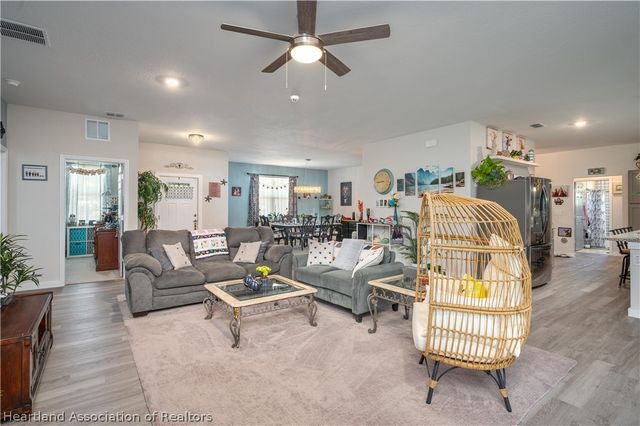 182 Woodstork Way, Frostproof, FL 33843