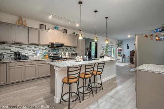 182 Woodstork Way, Frostproof, FL 33843