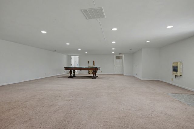 424 Eisenhower Dr, Ashland City, TN 37015