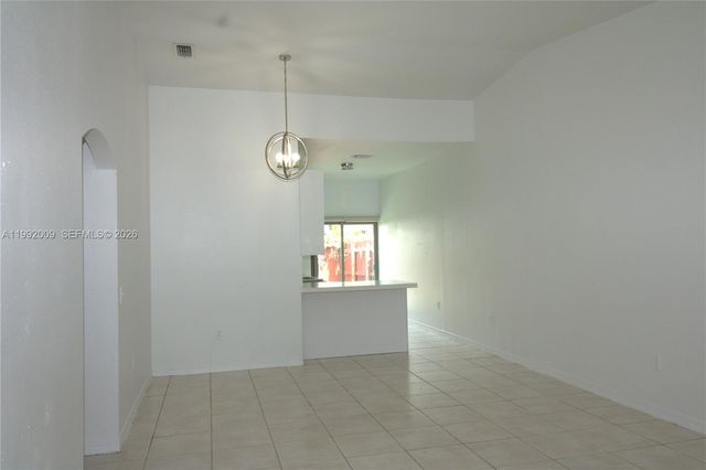 13929 SW 282nd St, Homestead, FL 33033