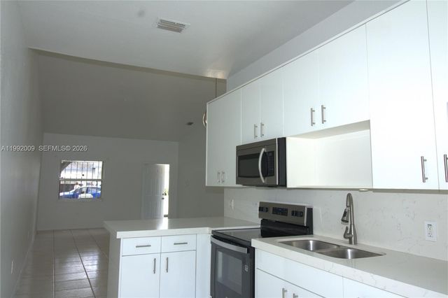 13929 SW 282nd St, Homestead, FL 33033