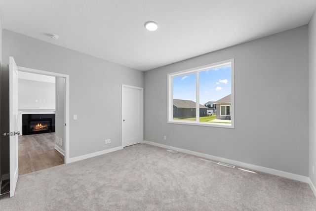 2120 Ridgepointe Drive, Hastings, MN 55033