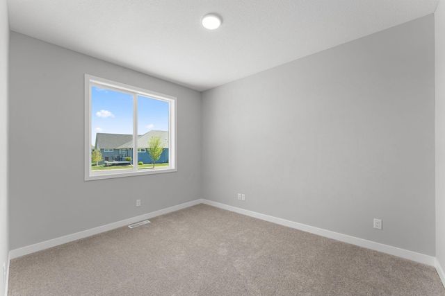 2120 Ridgepointe Drive, Hastings, MN 55033