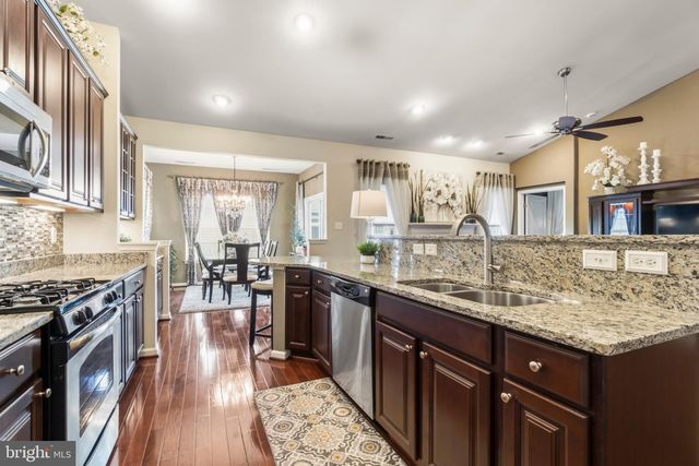 19 JOSIE LN, Atco, NJ 08004