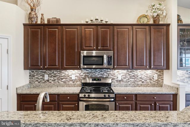 19 JOSIE LN, Atco, NJ 08004