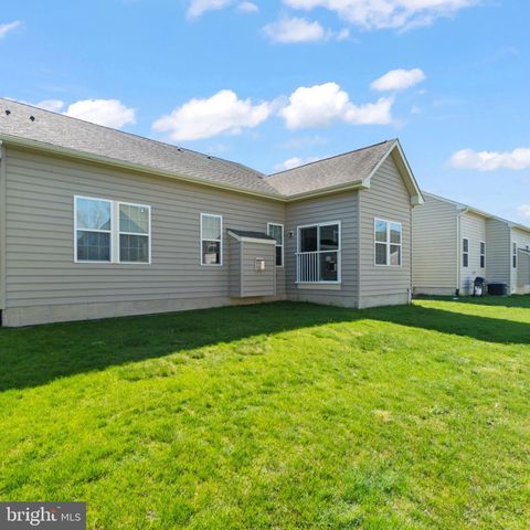 19 JOSIE LN, Atco, NJ 08004