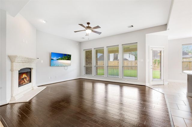 1227 Martinez Court, Friendswood, TX 77546