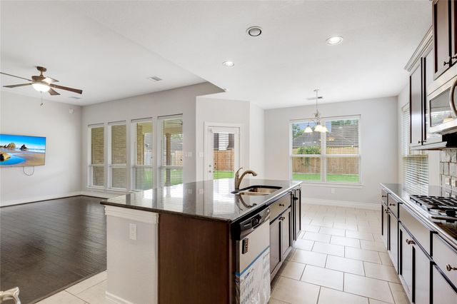 1227 Martinez Court, Friendswood, TX 77546