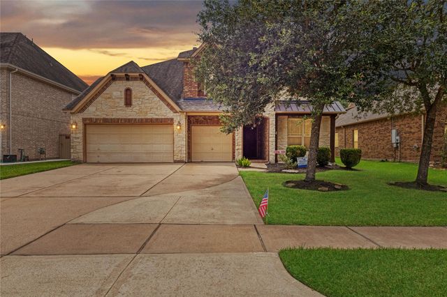 1227 Martinez Court, Friendswood, TX 77546