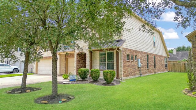 1227 Martinez Court, Friendswood, TX 77546