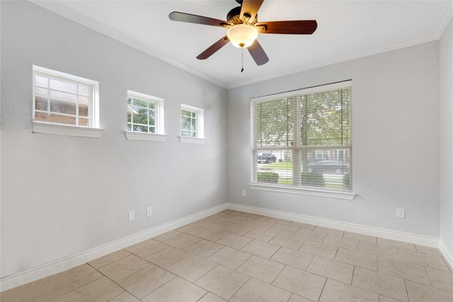 1227 Martinez Court, Friendswood, TX 77546