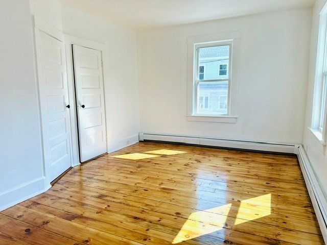 159 Ludlam St, Lowell, MA 01850