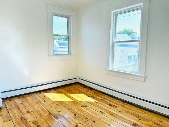 159 Ludlam St, Lowell, MA 01850