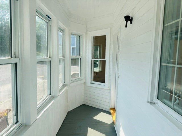 159 Ludlam St, Lowell, MA 01850