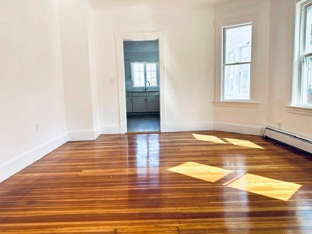 159 Ludlam St, Lowell, MA 01850