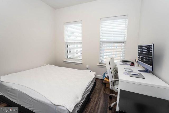 5207 RIDGEVIEW RETREAT DR, Chantilly, VA 20151