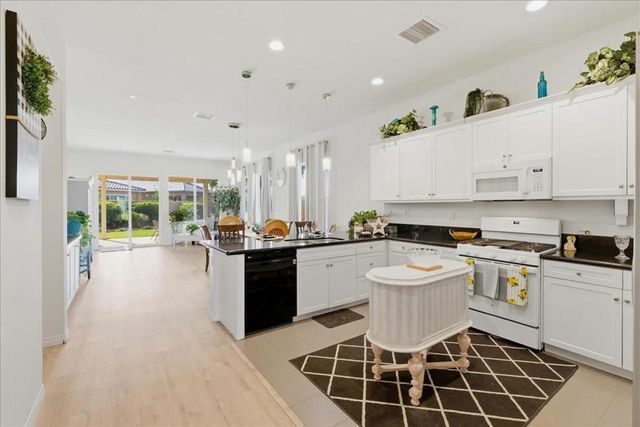 44027 Triolo Way, Indio, CA 92203