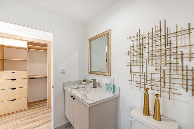 15000 S Richmond Avenue 5, Houston, TX 77082