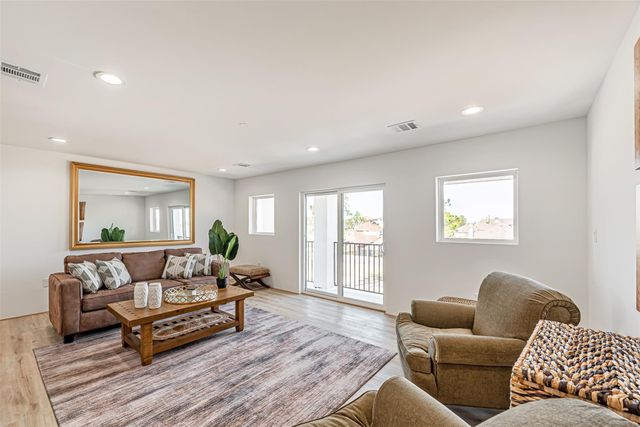 15000 S Richmond Avenue 5, Houston, TX 77082