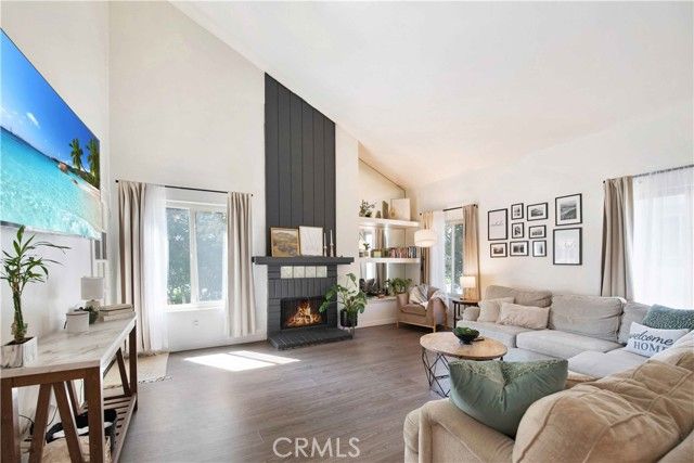 3168 Darby Street 208, Simi Valley, CA 93063