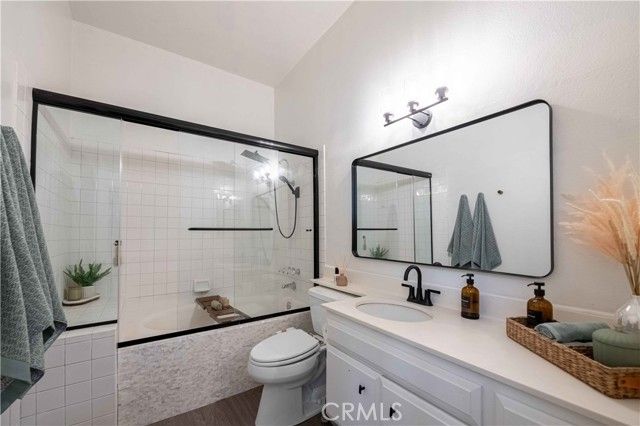 3168 Darby Street 208, Simi Valley, CA 93063