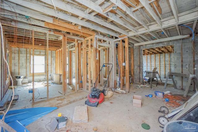 8 Union Ct, Pensacola, FL 32506