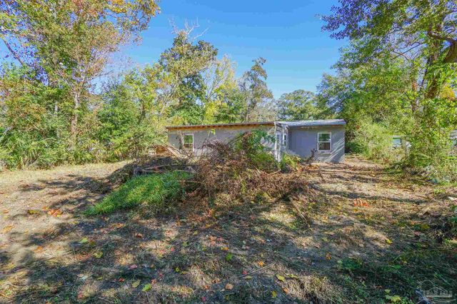 8 Union Ct, Pensacola, FL 32506