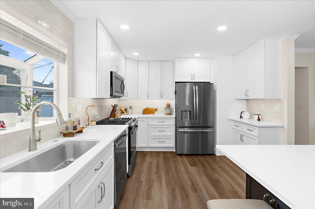 Image 15 of property listing at 3 BELVEDERE AVE, Glen Burnie, MD 21061