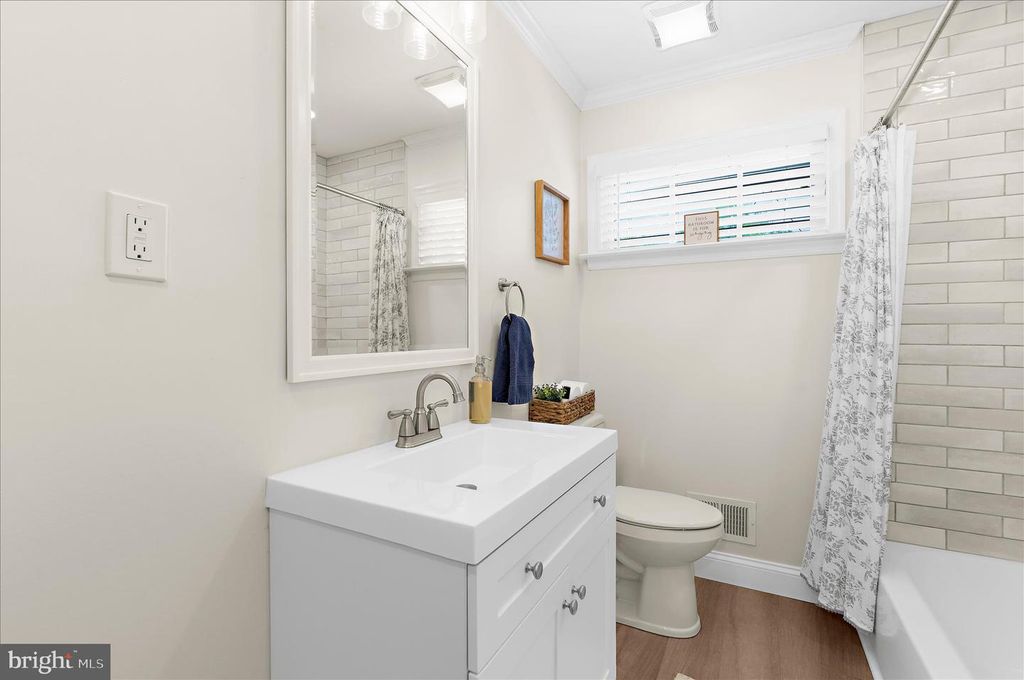 Image 18 of property listing at 3 BELVEDERE AVE, Glen Burnie, MD 21061