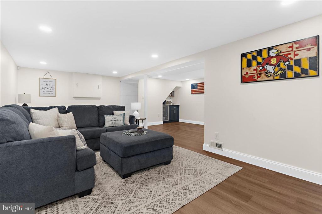 Image 29 of property listing at 3 BELVEDERE AVE, Glen Burnie, MD 21061