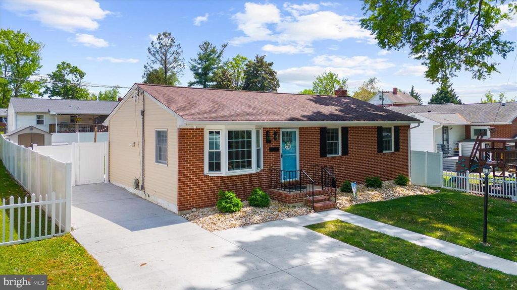 Image 3 of property listing at 3 BELVEDERE AVE, Glen Burnie, MD 21061