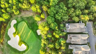 48 Briarwood, Plymouth, MA 02360