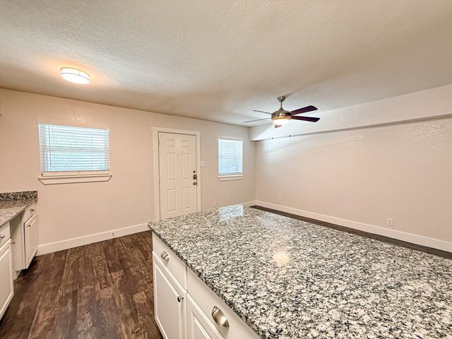 5928 Fletcher Avenue 20, Fort Worth, TX 76107