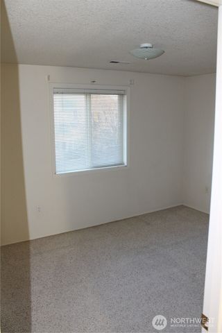 2120 NW Douglas Loop, Camas, WA 98607