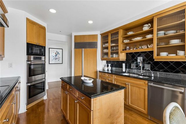 750 Park Avenue NE 19W, Atlanta, GA 30326
