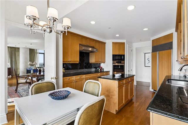 750 Park Avenue NE 19W, Atlanta, GA 30326